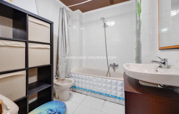 Resale - Apartment / flat - Torrevieja - Playa de los Locos