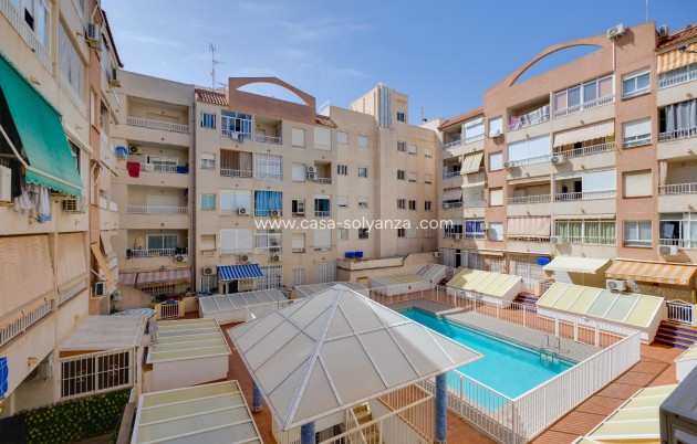 Resale - Apartment / flat - Torrevieja - Playa de los Locos
