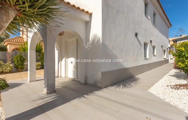 Resale - Villa - Los Balcones - Costa Blanca