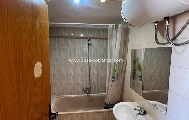 Resale - Apartment / flat - Torrevieja - Miramar - Torre Del Moro