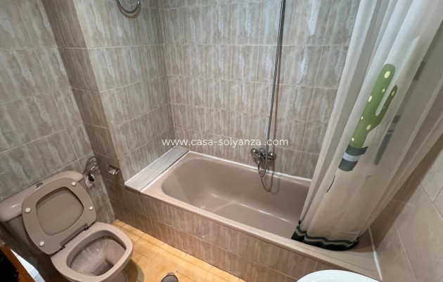 Resale - Apartment / flat - Torrevieja - Miramar - Torre Del Moro