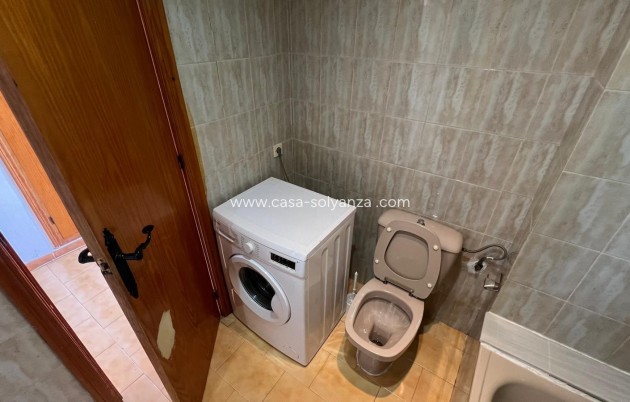 Resale - Apartment / flat - Torrevieja - Miramar - Torre Del Moro