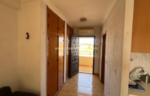 Resale - Apartment / flat - Torrevieja - Miramar - Torre Del Moro