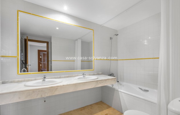 Resale - Apartment / flat - Torrevieja - Costa Blanca