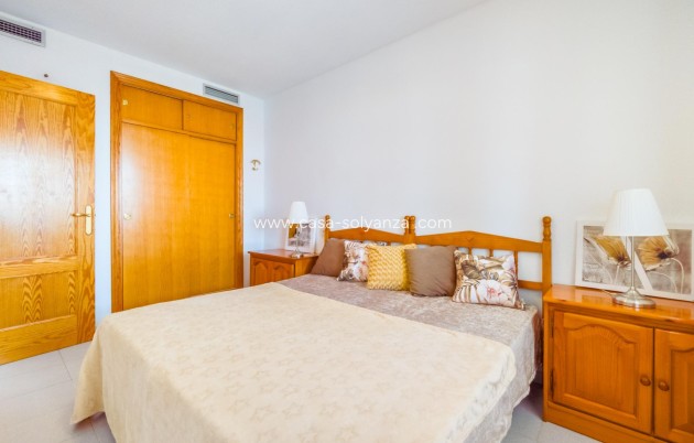 Resale - Apartment / flat - Torrevieja - Center