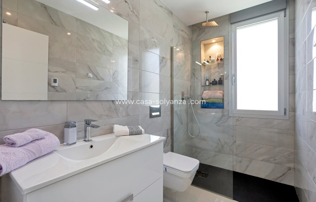 Herverkoop - Villa - Torrevieja - La Siesta