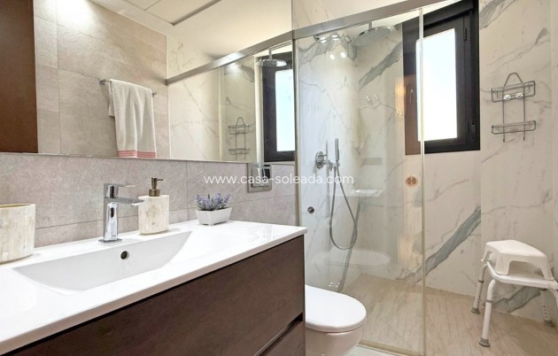 Revente - Villa - Orihuela Costa - Villamartín