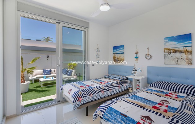 Herverkoop - Villa - Torrevieja - La Siesta