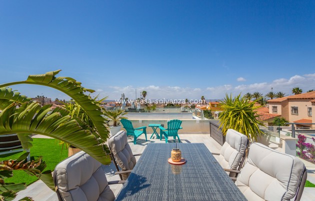 Herverkoop - Villa - Torrevieja - La Siesta