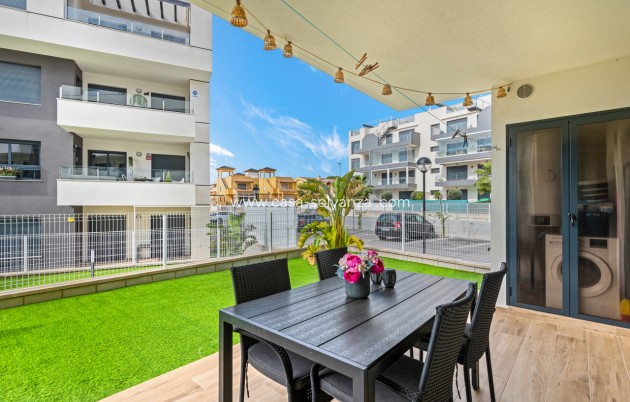 Resale - Apartment / flat - Villamartin - Costa Blanca