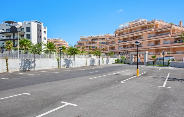 Resale - Apartment / flat - Villamartin - Costa Blanca