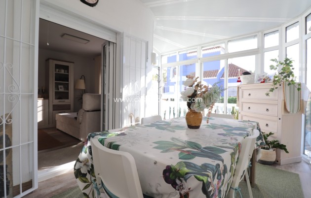 Resale - Villa - Orihuela Costa - Villamartin