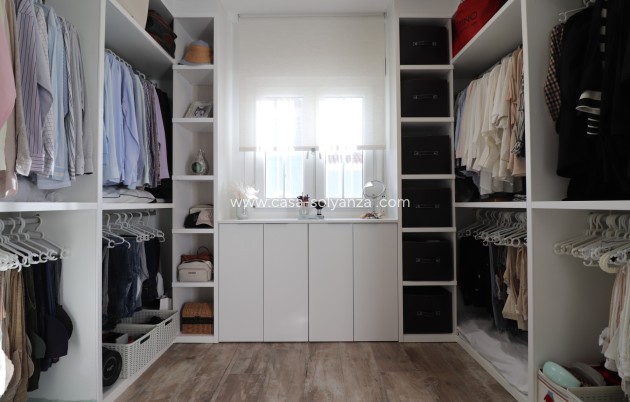 Resale - Villa - Orihuela Costa - Villamartin