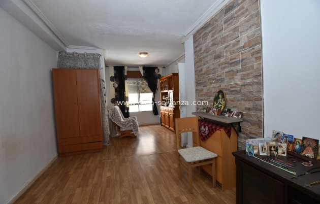 Resale - Apartment / flat - Torrevieja