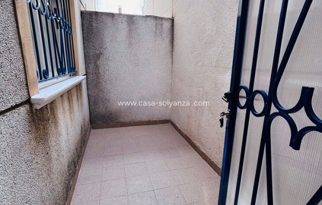 Resale - Apartment / flat - Punta Prima - Costa Blanca