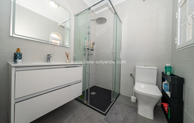 Resale - Villa - Playa Flamenca - Sportcentre