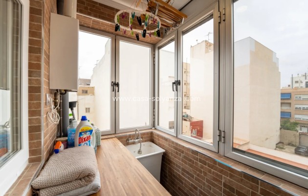 Resale - Apartment / flat - Torrevieja - Playa Del Cura