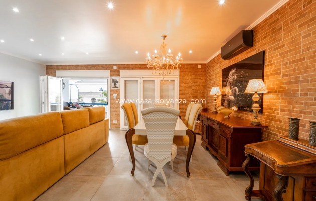 Resale - Apartment / flat - Torrevieja - Playa Del Cura