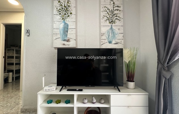 Resale - Apartment / flat - Torrevieja - Costa Blanca