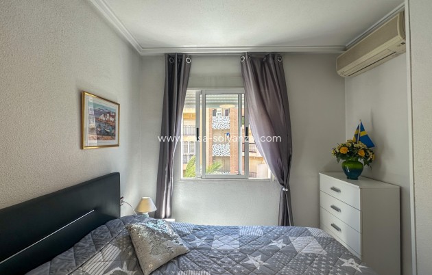 Resale - Apartment / flat - Torrevieja - Costa Blanca