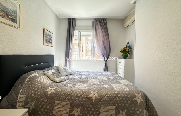 Resale - Apartment / flat - Torrevieja - Costa Blanca