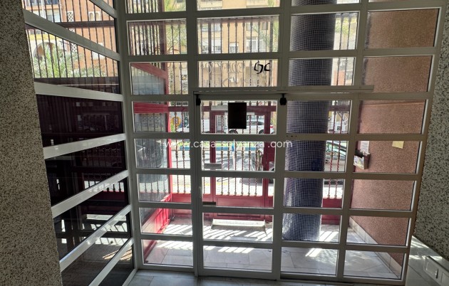 Resale - Apartment / flat - Torrevieja - Costa Blanca