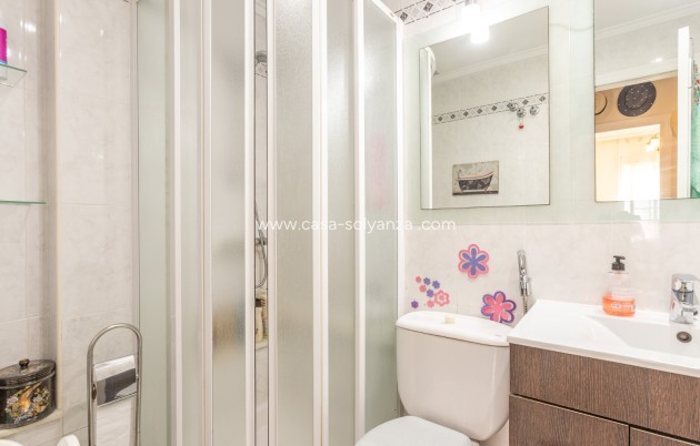 Resale - Apartment / flat - Torrevieja - Costa Blanca