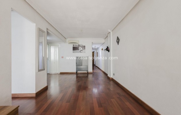 Resale - Apartment / flat - Torrevieja - Costa Blanca