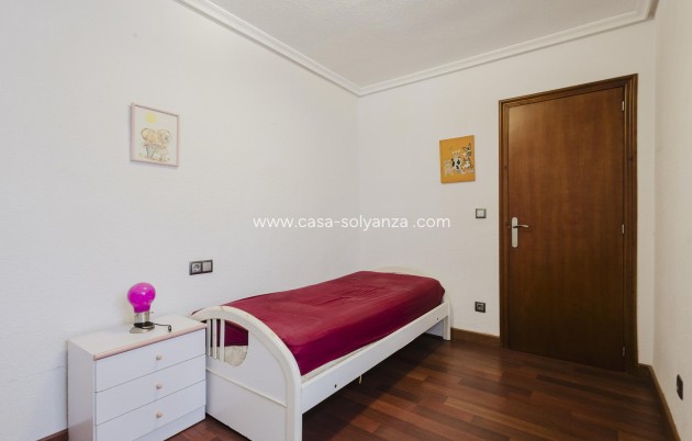 Resale - Apartment / flat - Torrevieja - Costa Blanca