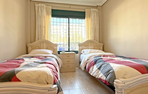Wiederverkauf - Wohnung - Orihuela Costa - Lomas De Campoamor