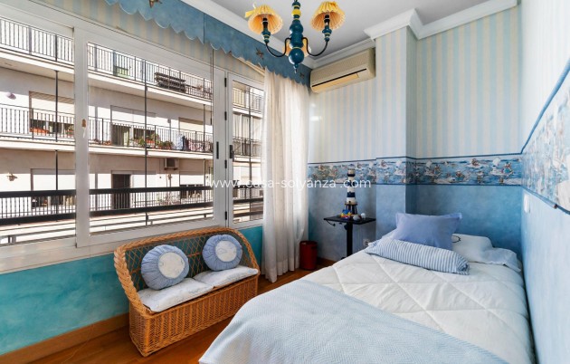 Resale - Apartment / flat - Torrevieja - Costa Blanca