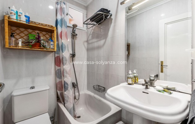 Resale - Apartment / flat - Torrevieja - Costa Blanca