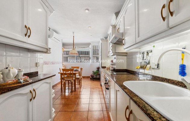 Resale - Apartment / flat - Torrevieja - Costa Blanca