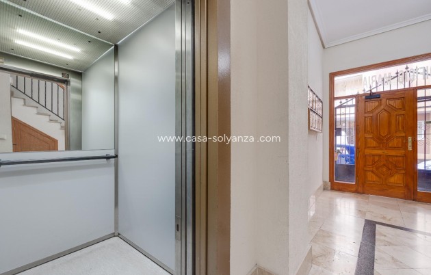 Resale - Apartment / flat - Torrevieja - Costa Blanca