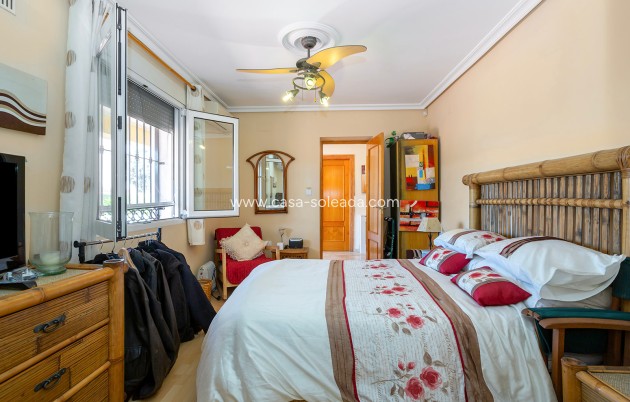 Revente - Villa - Torrevieja - Los Balcones