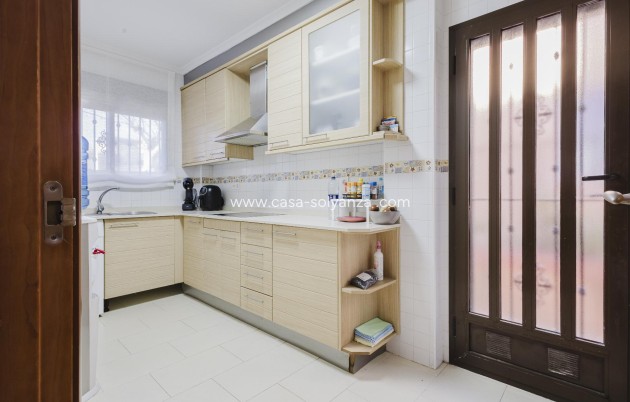 Resale - Villa - Torrevieja - Costa Blanca