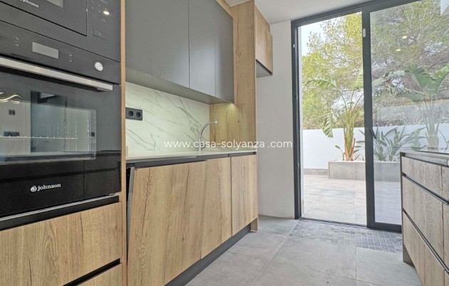 Resale - Villa - Torrevieja - Los Balcones