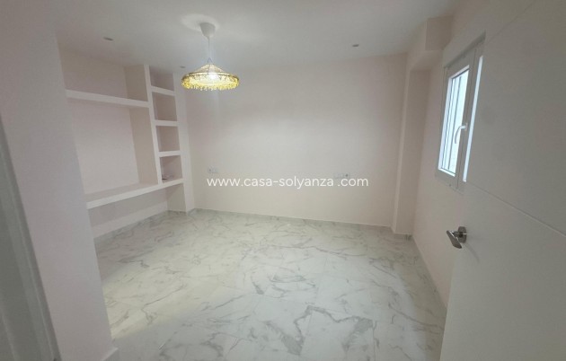 Resale - Apartment / flat - Torrevieja - Costa Blanca