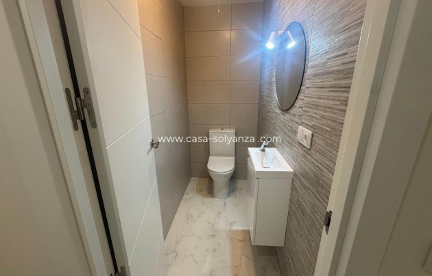 Resale - Apartment / flat - Torrevieja - Costa Blanca