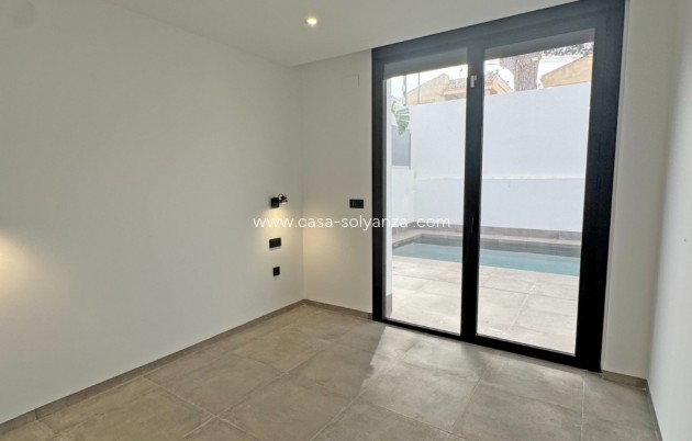 Resale - Villa - Torrevieja - Los Balcones