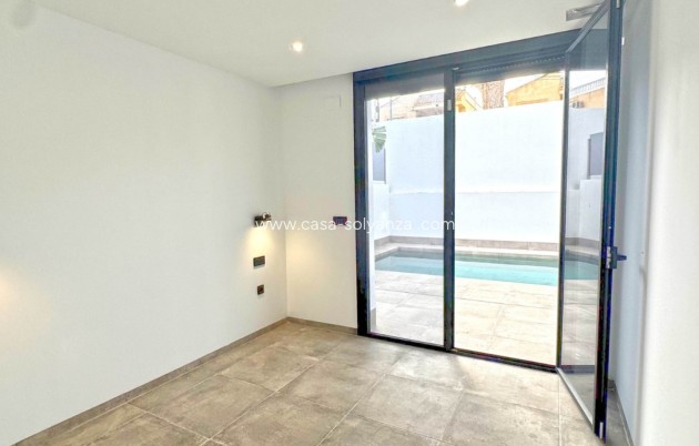 Resale - Villa - Torrevieja - Los Balcones