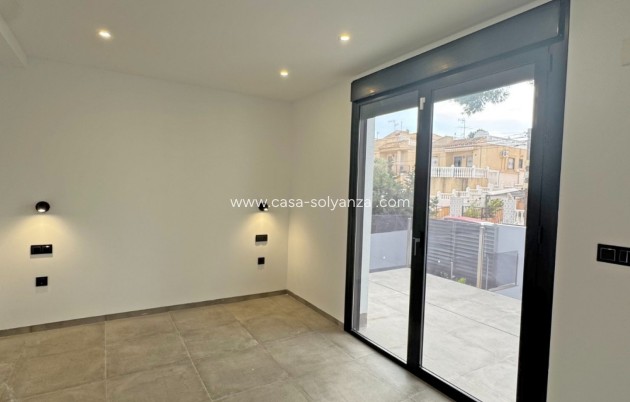 Resale - Villa - Torrevieja - Los Balcones