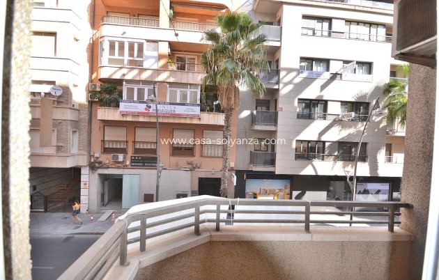 Resale - Apartment / flat - Torrevieja - Center