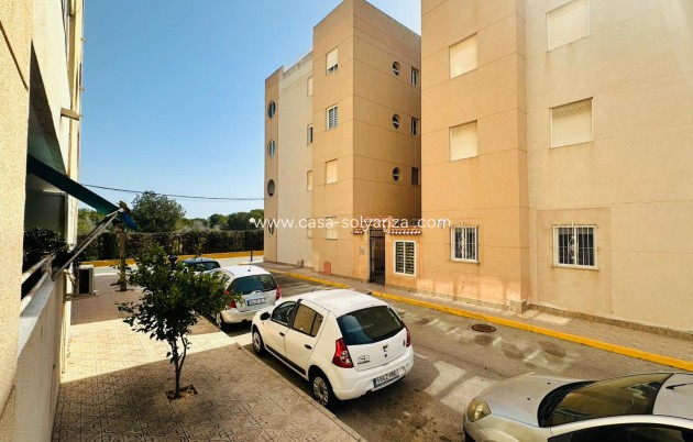 Resale - Apartment / flat - Torrevieja - Costa Blanca