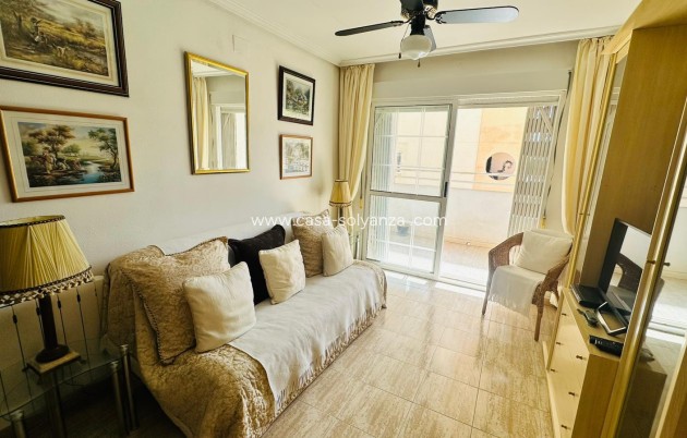 Resale - Apartment / flat - Torrevieja - Costa Blanca