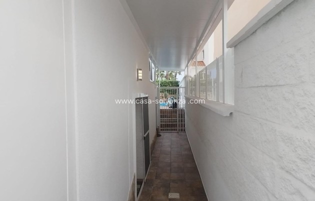 Resale - Villa - San Miguel de Salinas - Inland