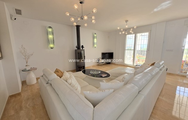 Resale - Villa - Pinoso - Inland