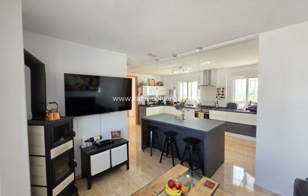 Resale - Villa - Pinoso - Inland