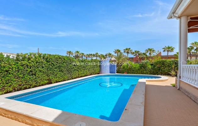 Resale - Villa - Torrevieja - La Mata
