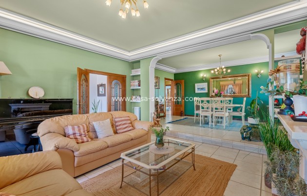 Resale - Villa - Torrevieja - La Mata